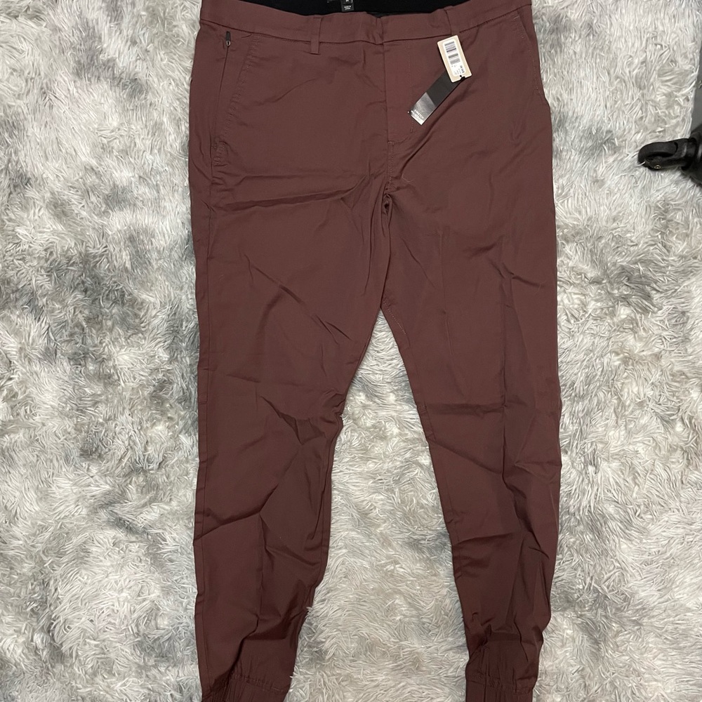 RW&CO Slim Traveller Pants